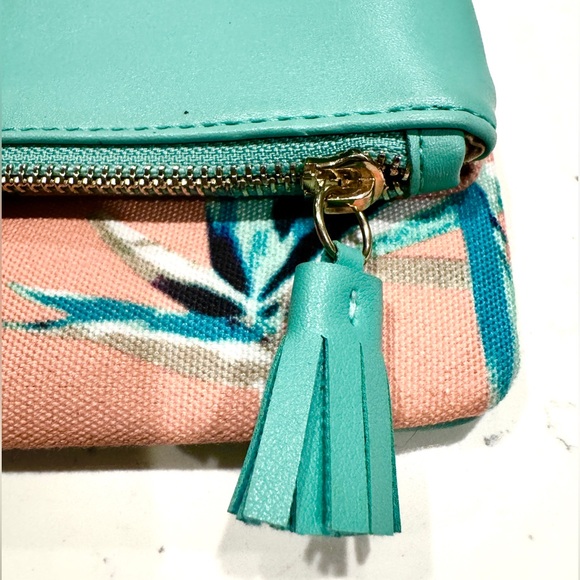 Anthropologie Pink and Green Faux Leather Fold Over Reversible Clutch NWOT - Picture 8 of 11